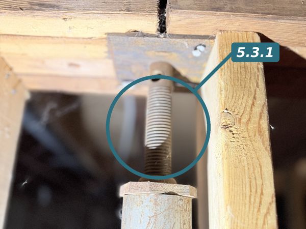 Screw jack of a temporary shoring post bearing on the main beam, circled with callout 5.3.1